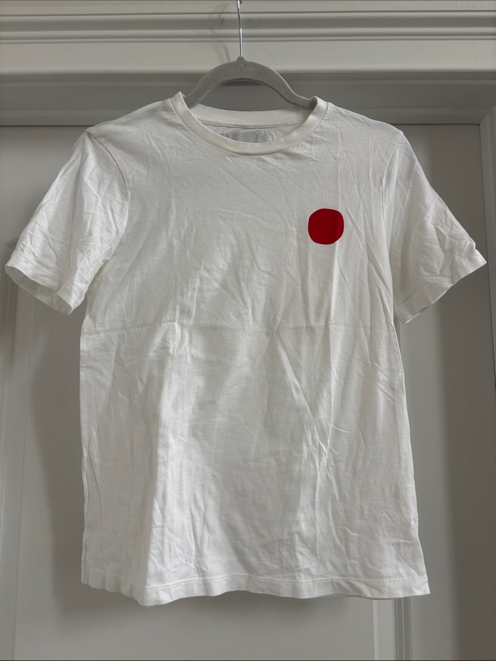 White Women’s Short-Sleeve T-Shirt with Red Chest Accent